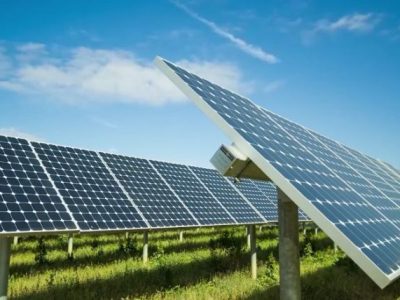 Service de pose de systèmes d’énergie solaires à Arles – Maclem